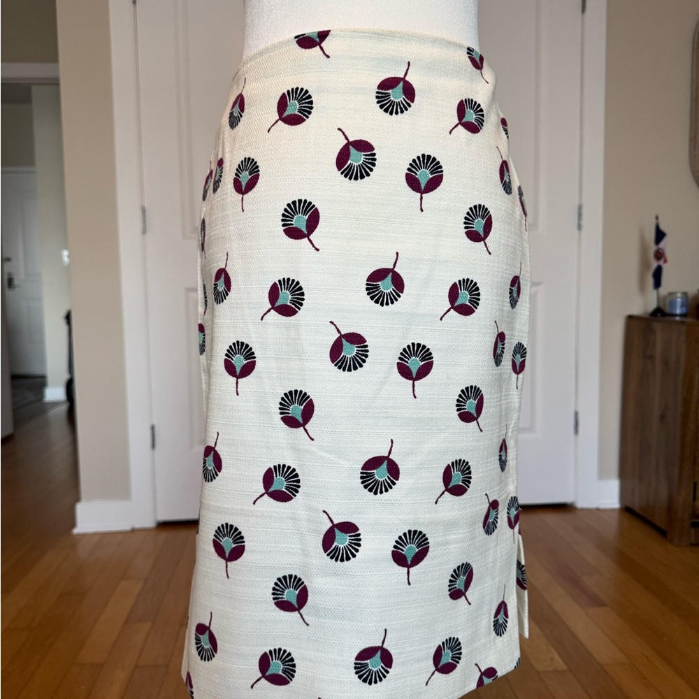 LOFT Cream Pencil Skirt with Plum and Teal Floral Motif